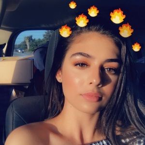 Meet your Posher, Erika